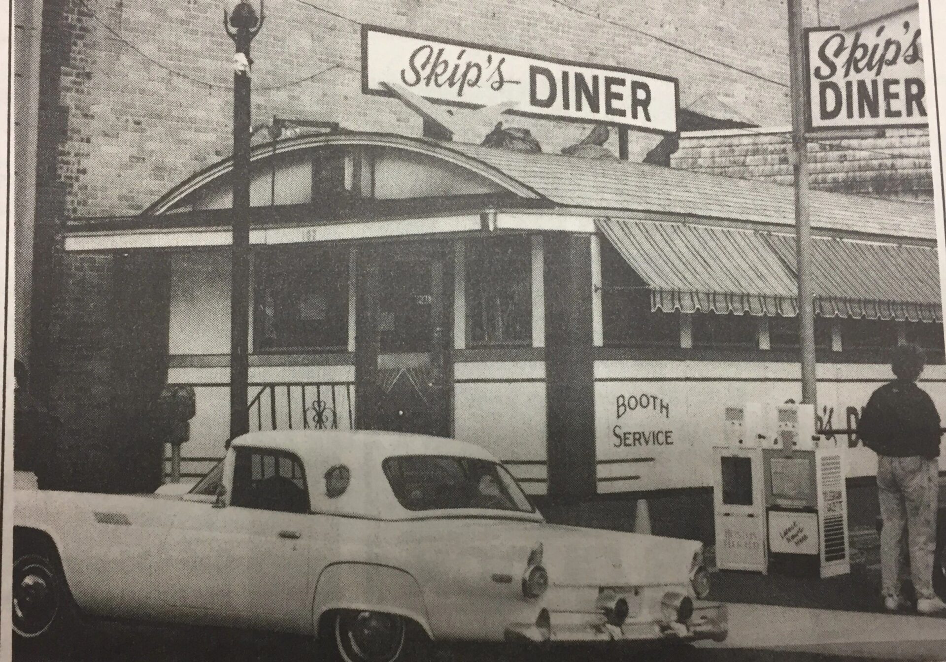 Blue Moon Diner exterior Lebanon New Hampshire 1950s