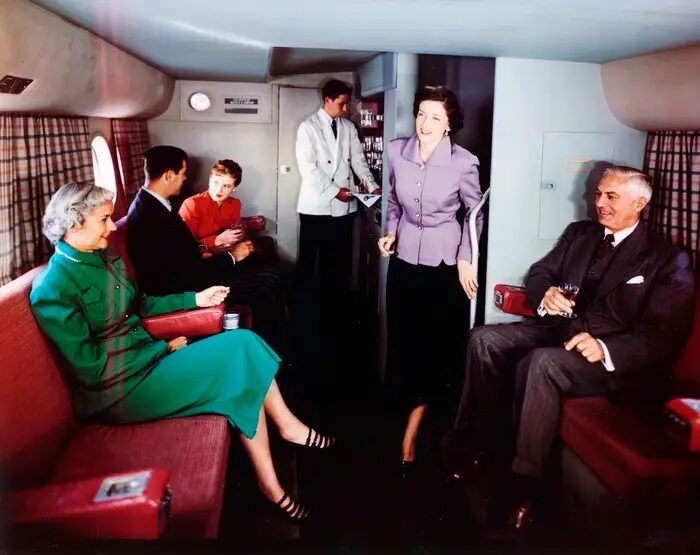 This lounge area is on a 377 Stratocruiser jet. 